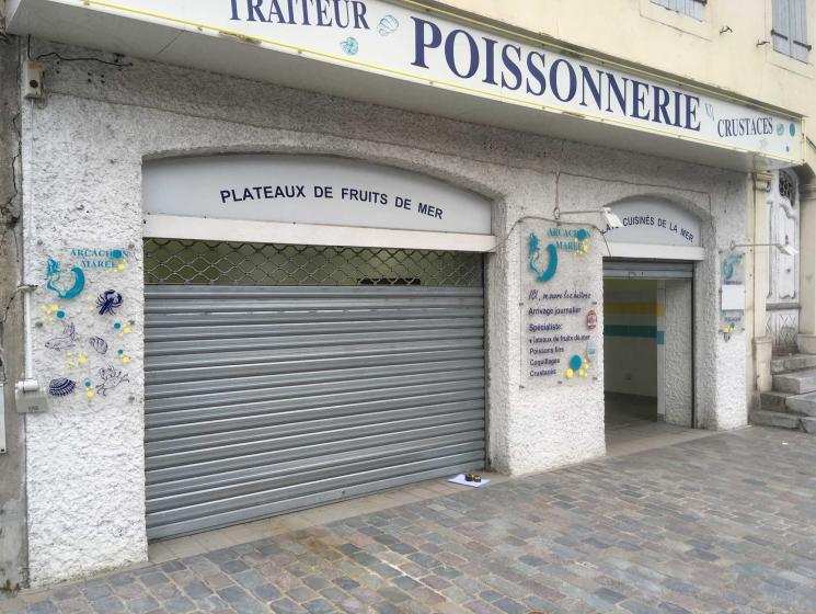 Devanture magasin avant rénovation confort menuiseries 65800 Orleix proche Tarbes